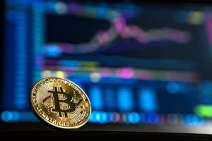 McAfee wirbt weiterhin für Bitcoin